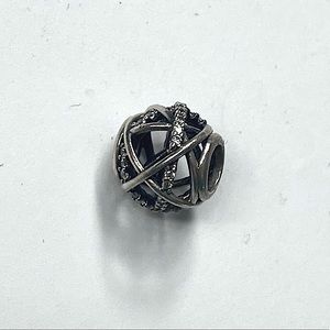 FLASH SALE⚡️Pandora Sparkling Lines Openwork Charm